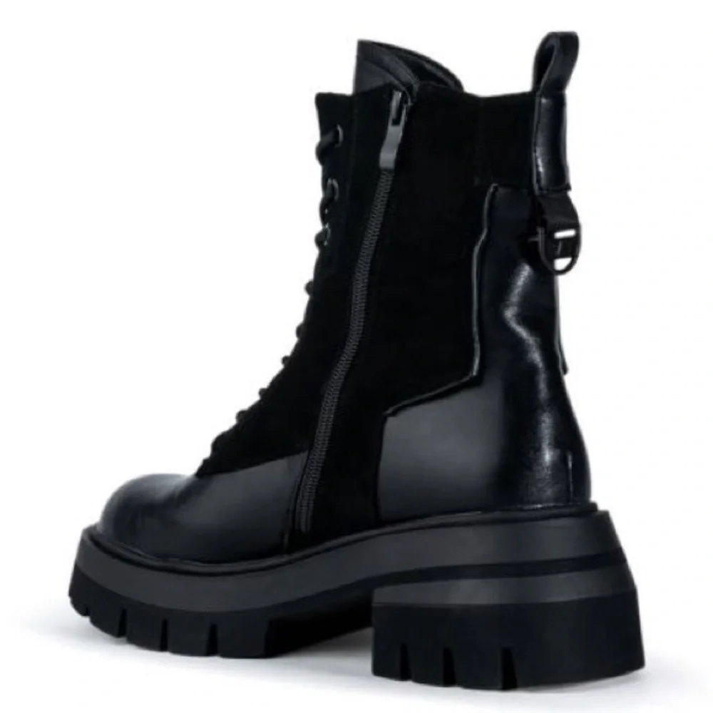 Azalea Wang Black Leather Rhinestone Embellished  Lace Up Combat Boots - Picture 2 of 3